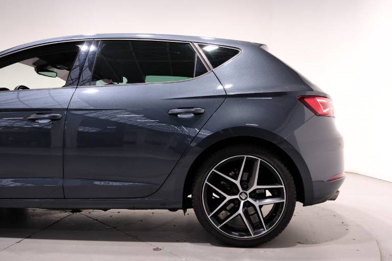 SEAT Leon 45