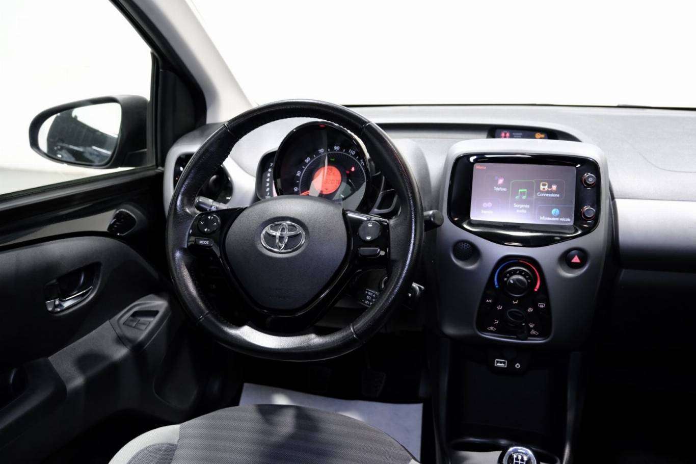 TOYOTA Aygo 37