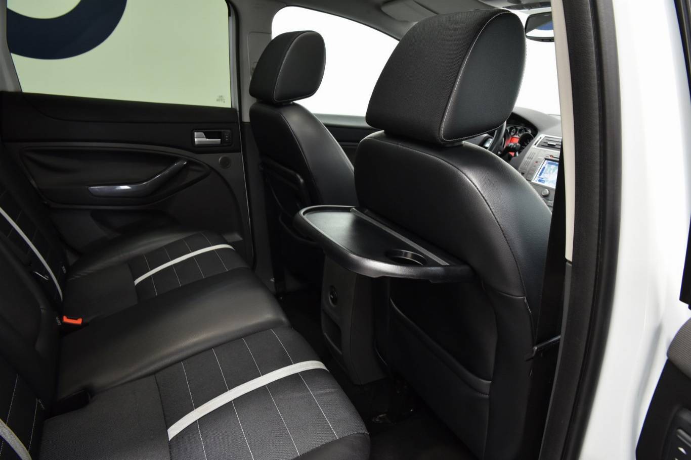 FORD Kuga 52