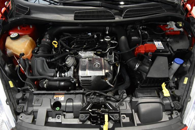 FORD Fiesta 14