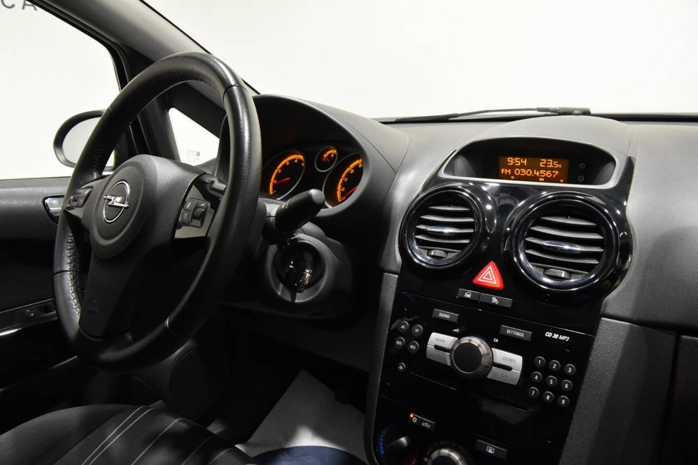OPEL Corsa 32