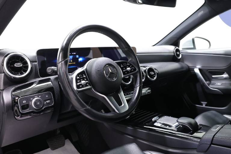 MERCEDES-BENZ A 180 5