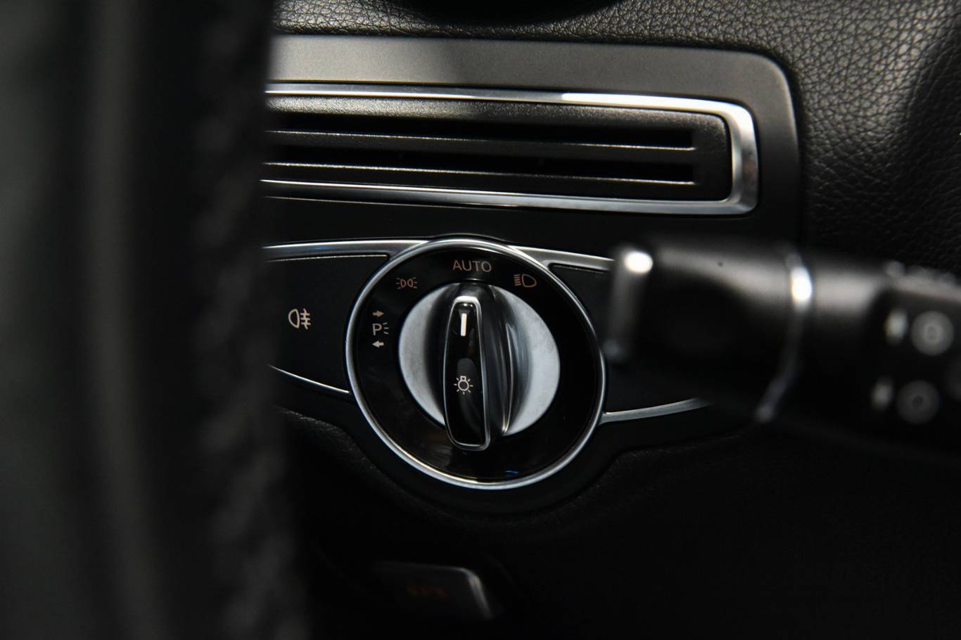 MERCEDES-BENZ C 220 27