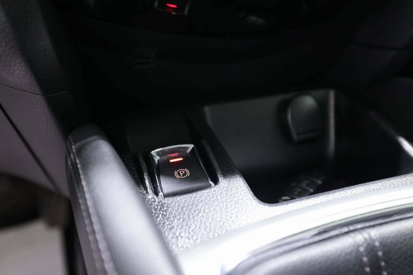 NISSAN Qashqai 28