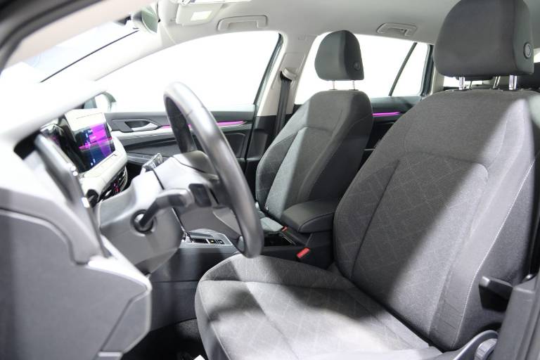 VOLKSWAGEN Golf Variant 6