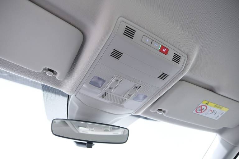 VOLKSWAGEN T-Cross 32