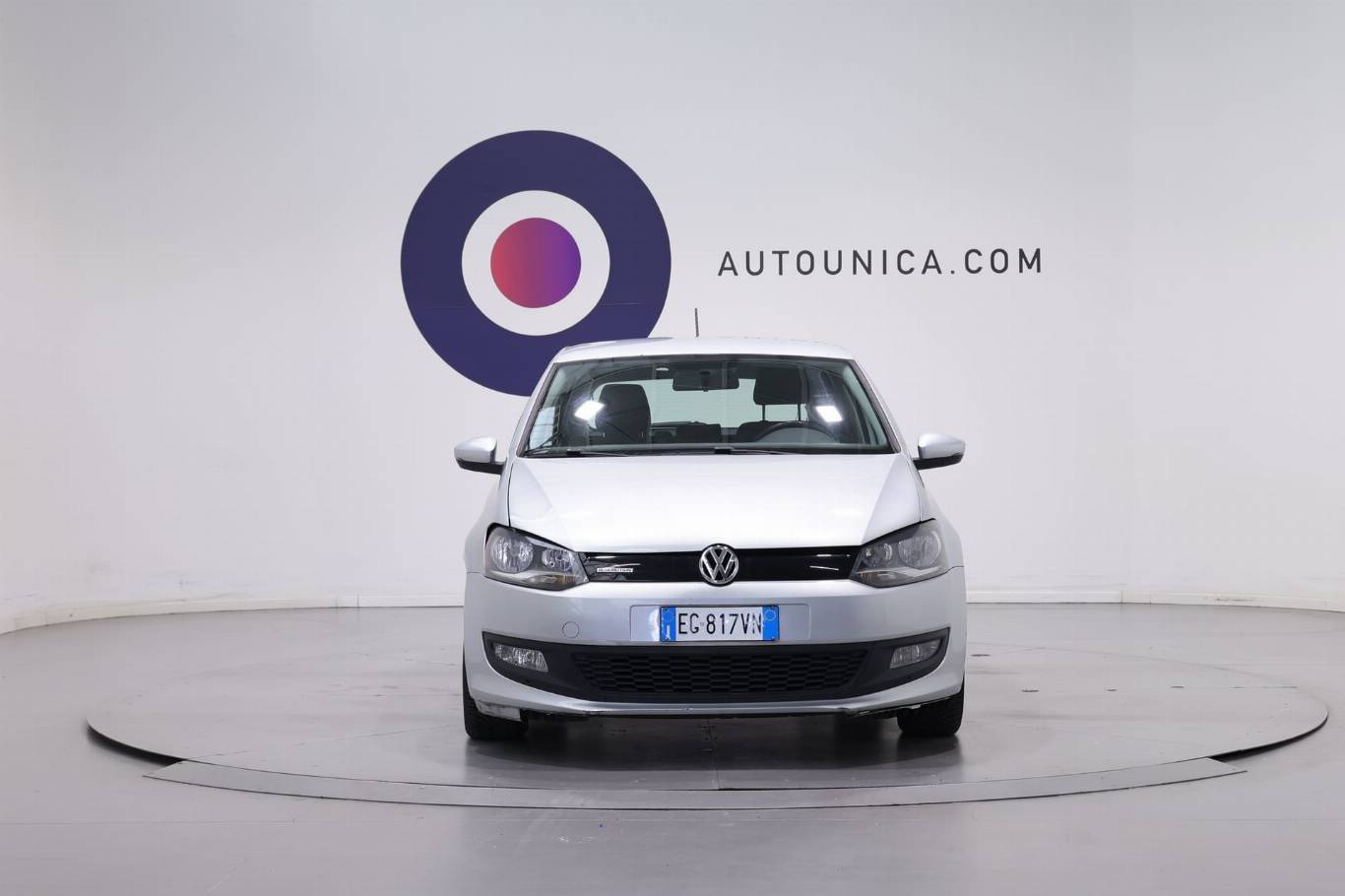 VOLKSWAGEN Polo 4