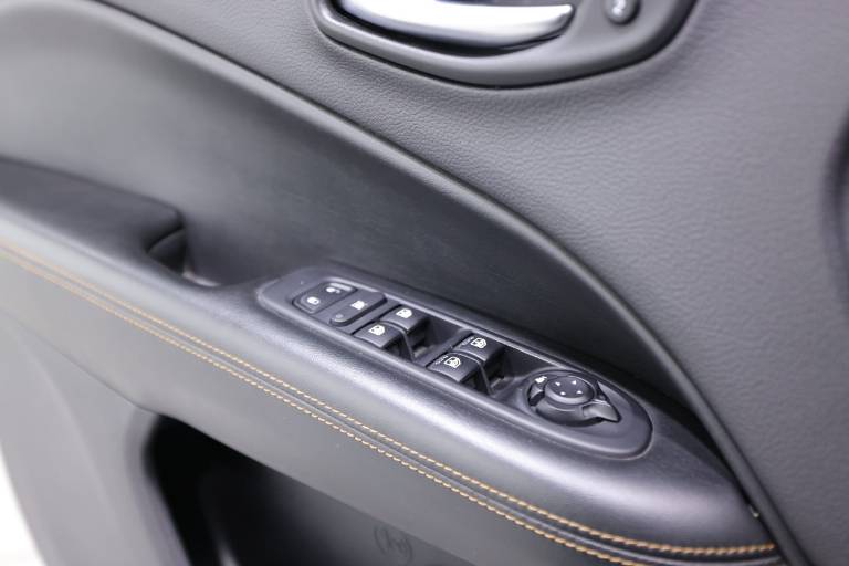 JEEP Compass 37