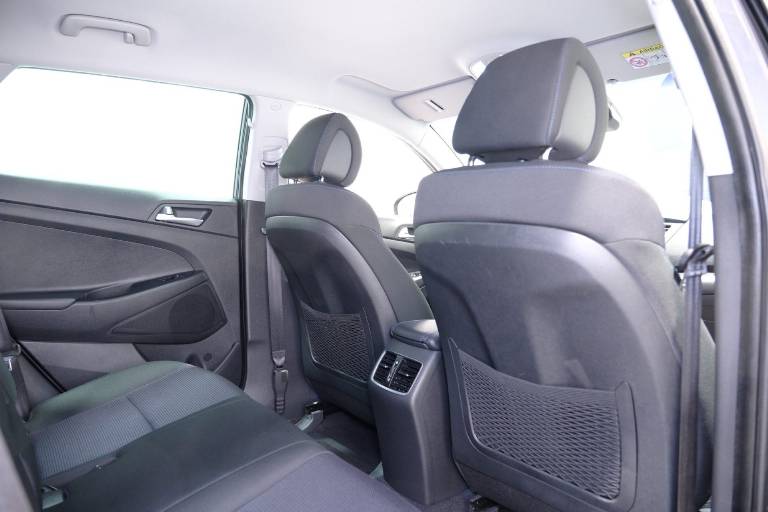 HYUNDAI Tucson 59