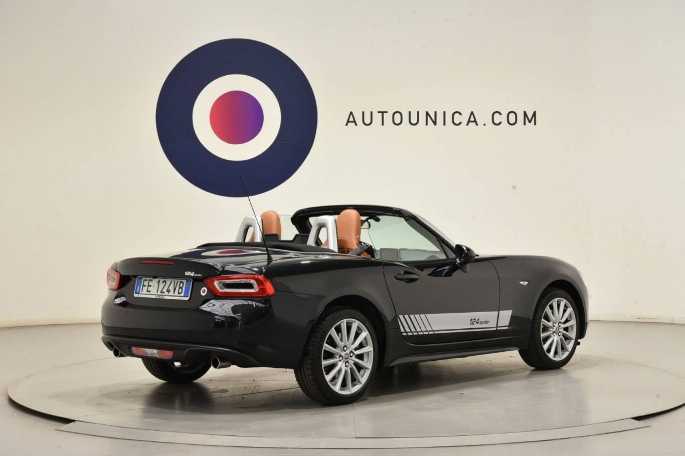FIAT 124 Spider 30