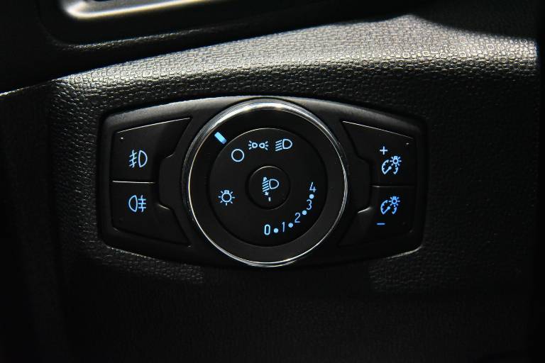 FORD EcoSport 24