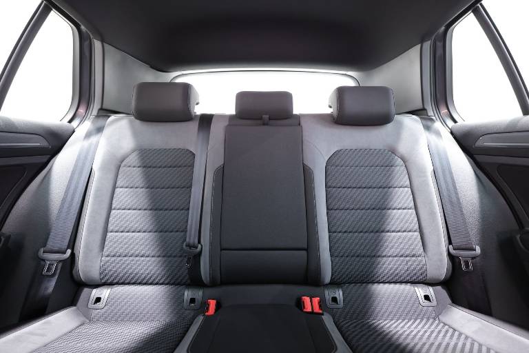 VOLKSWAGEN Golf 35