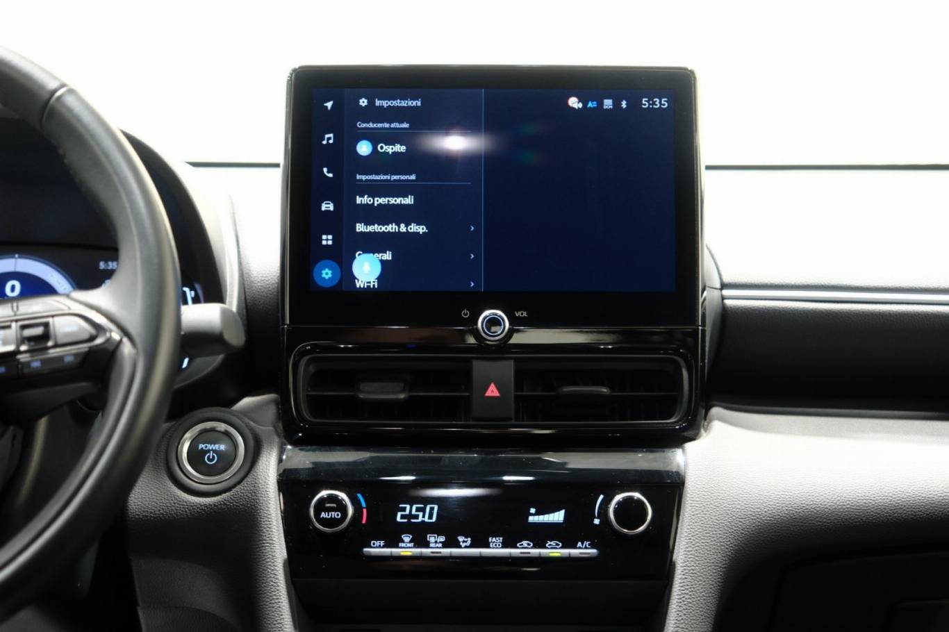 TOYOTA Yaris Cross 40