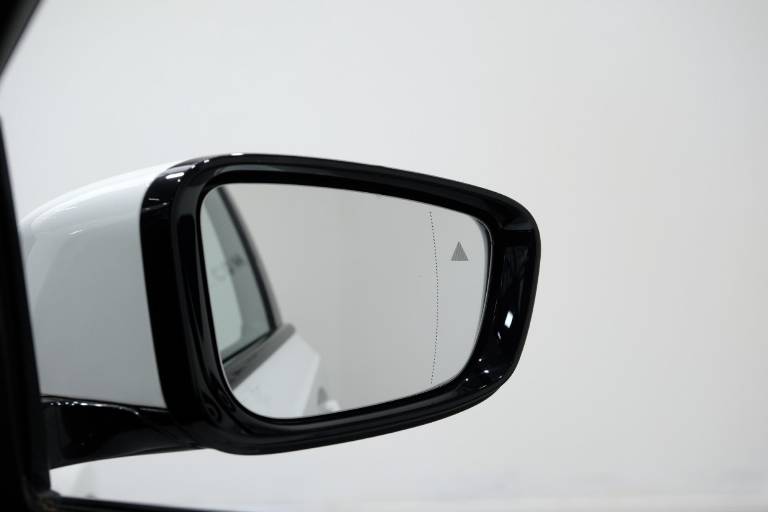 BMW 320 51