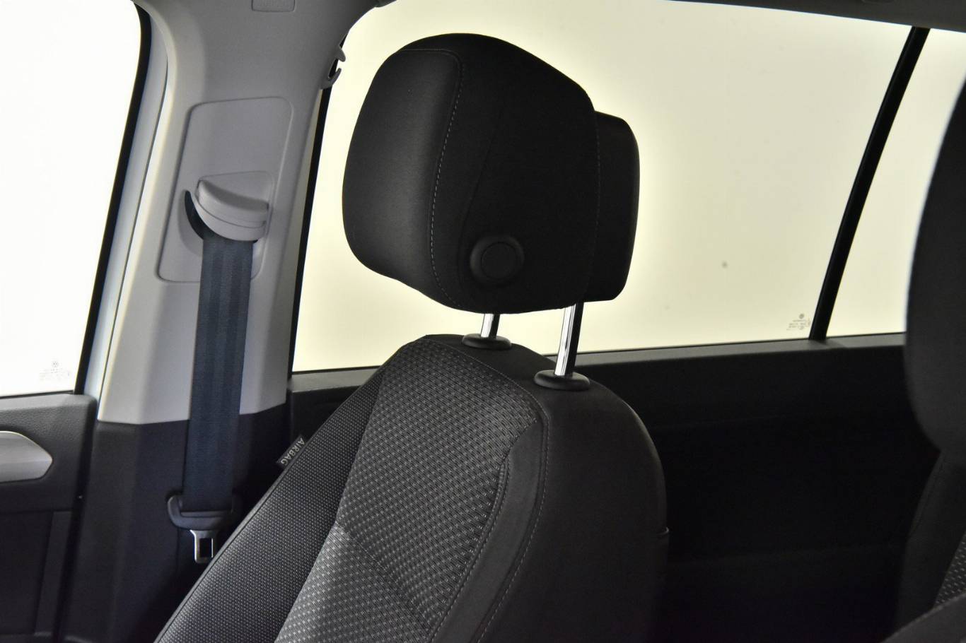 VOLKSWAGEN Touran 20