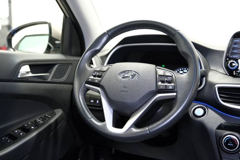 HYUNDAI Tucson 41