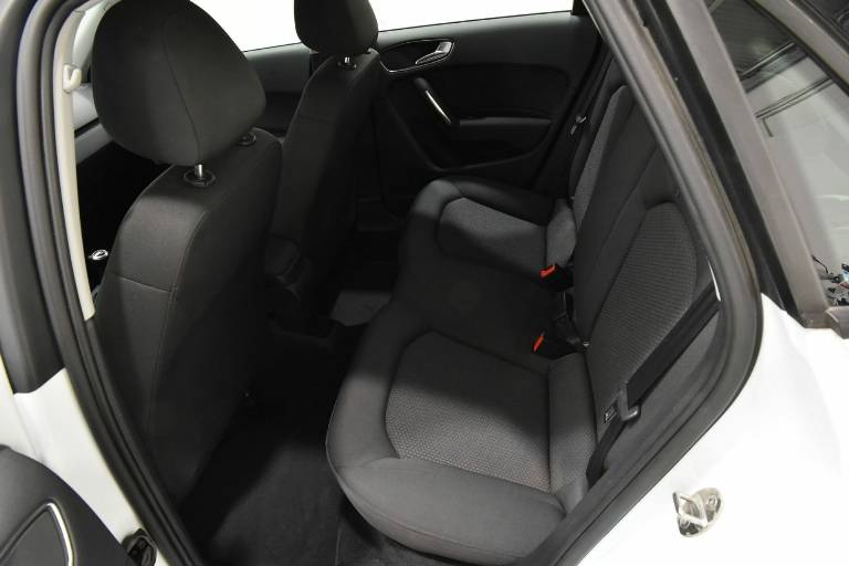AUDI A1 38