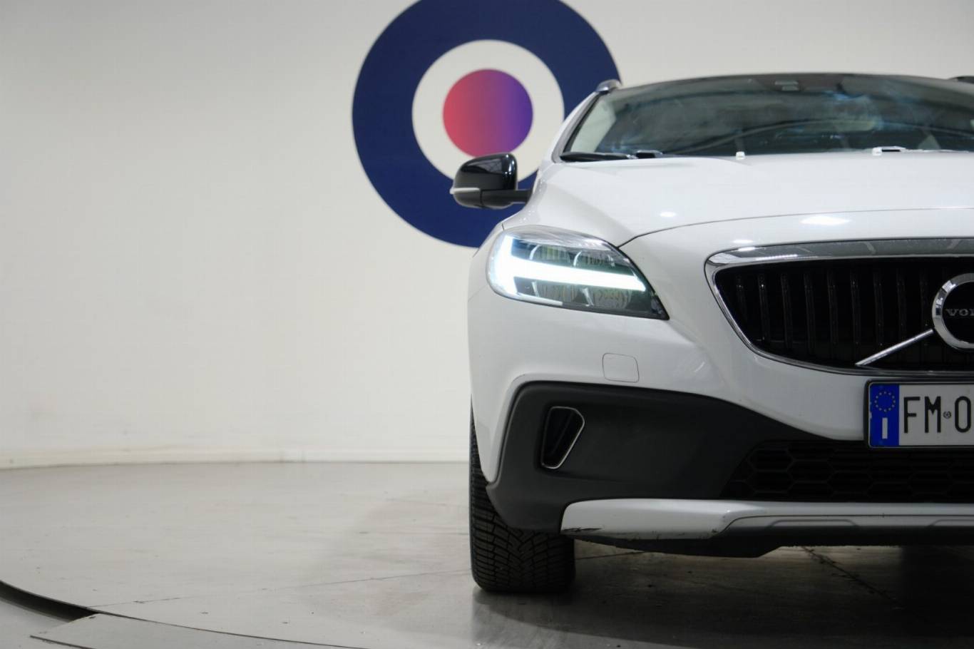 VOLVO V40 Cross Country 44