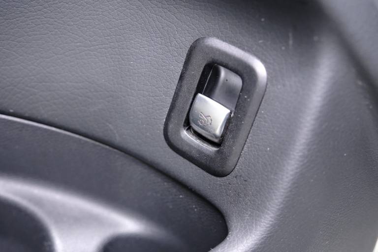 MERCEDES-BENZ GLC 200 41