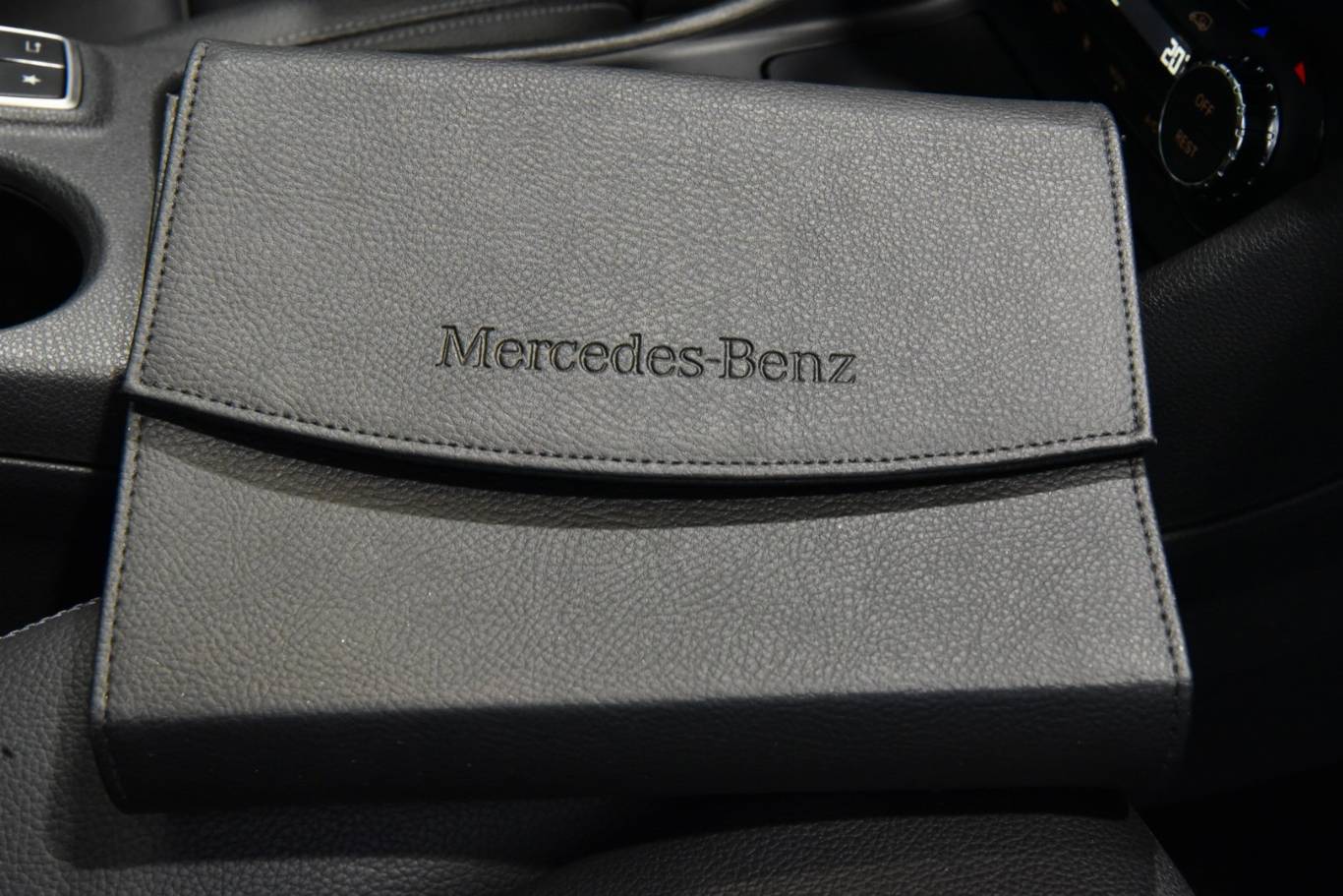 MERCEDES-BENZ GLA 200 48