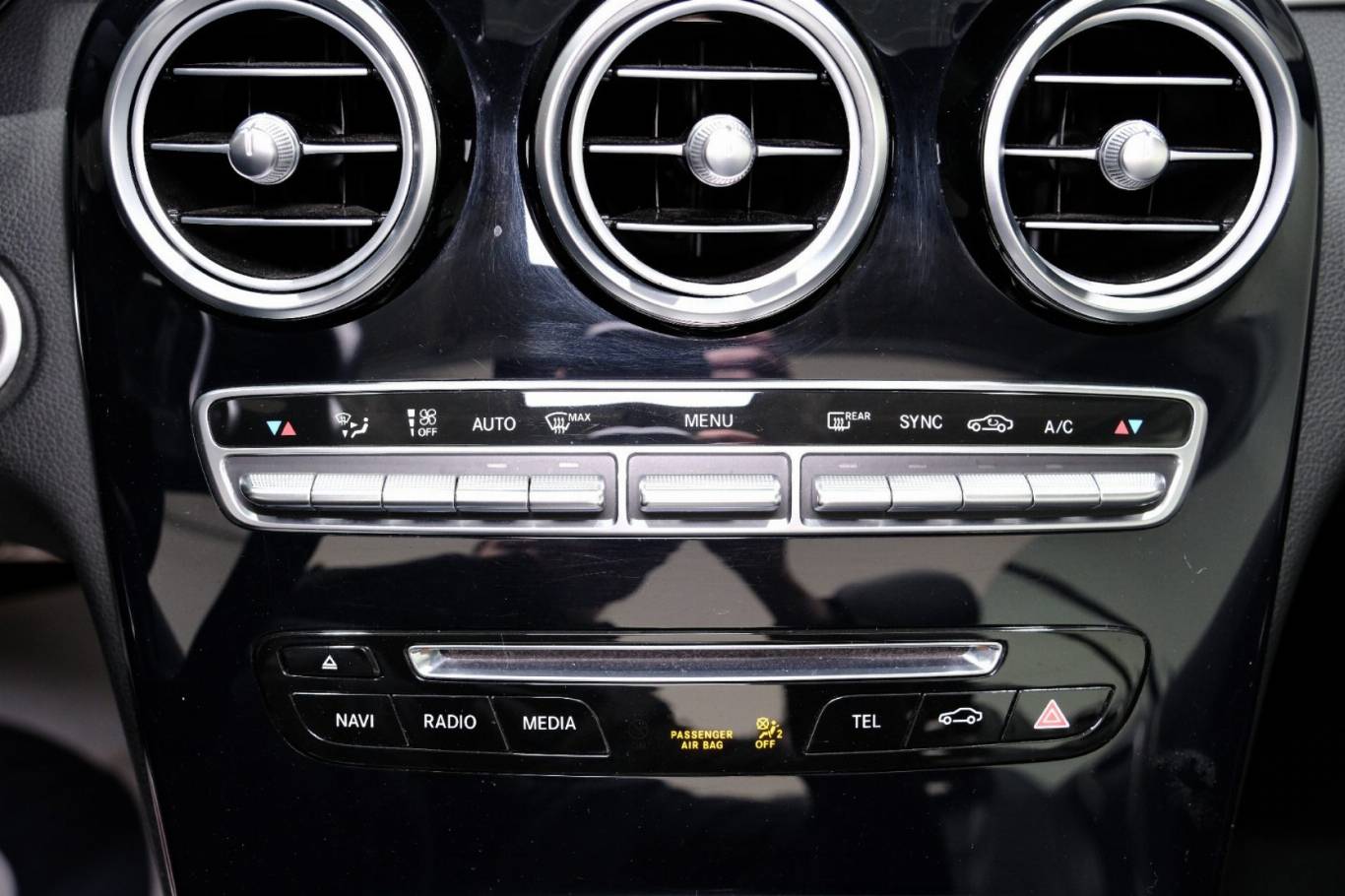 MERCEDES-BENZ C 220 26