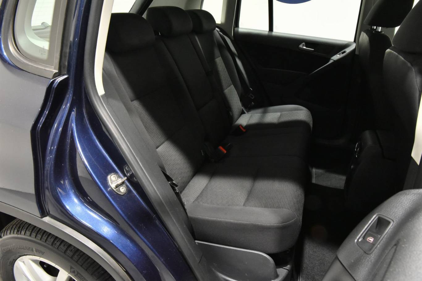 VOLKSWAGEN Tiguan 49