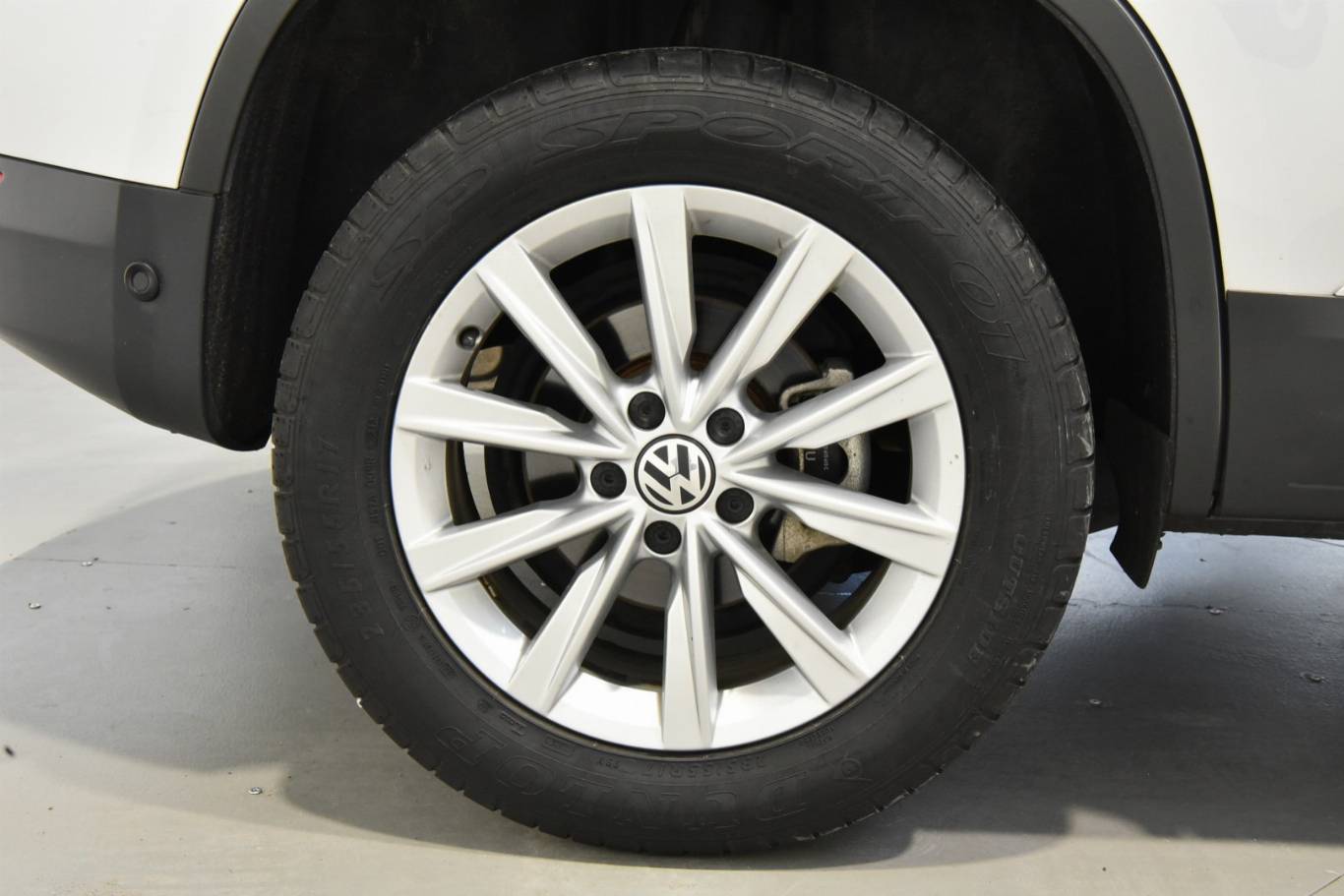 VOLKSWAGEN Tiguan 34