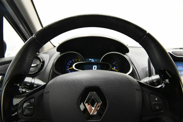 RENAULT Clio 9