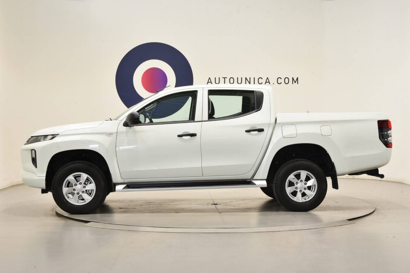 MITSUBISHI L200 32