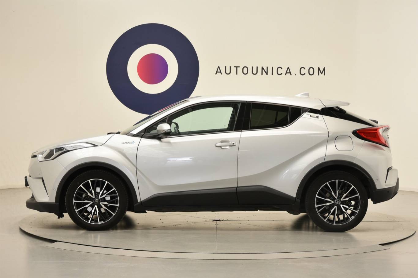 TOYOTA C-HR 31