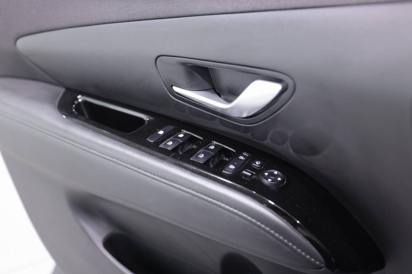 HYUNDAI Tucson 32