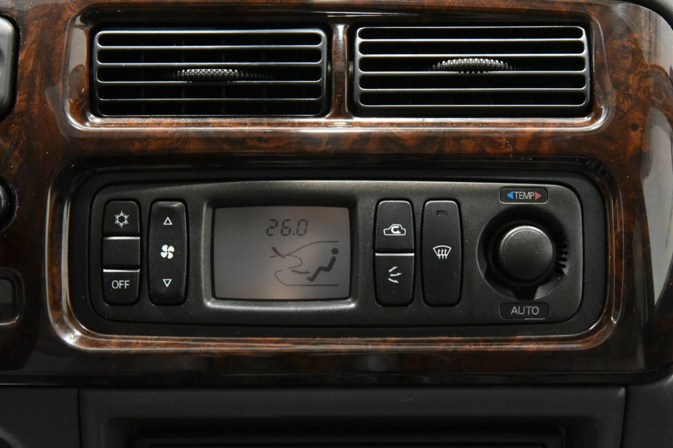 MITSUBISHI Pajero Sport 13