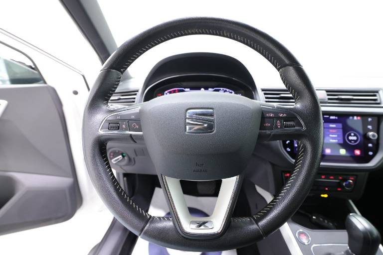 SEAT Arona 7