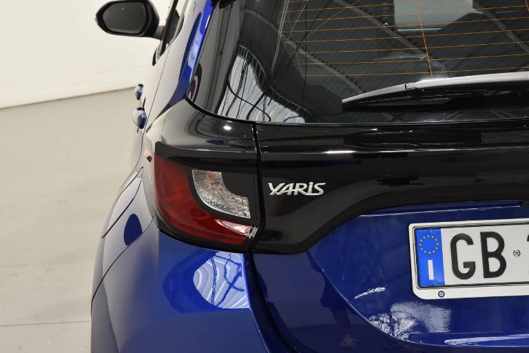 TOYOTA Yaris 34