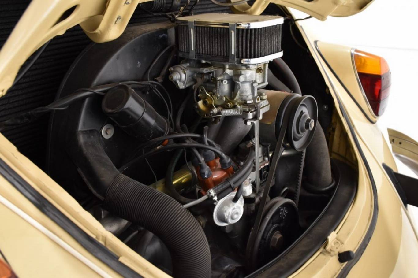 VOLKSWAGEN Maggiolino 104