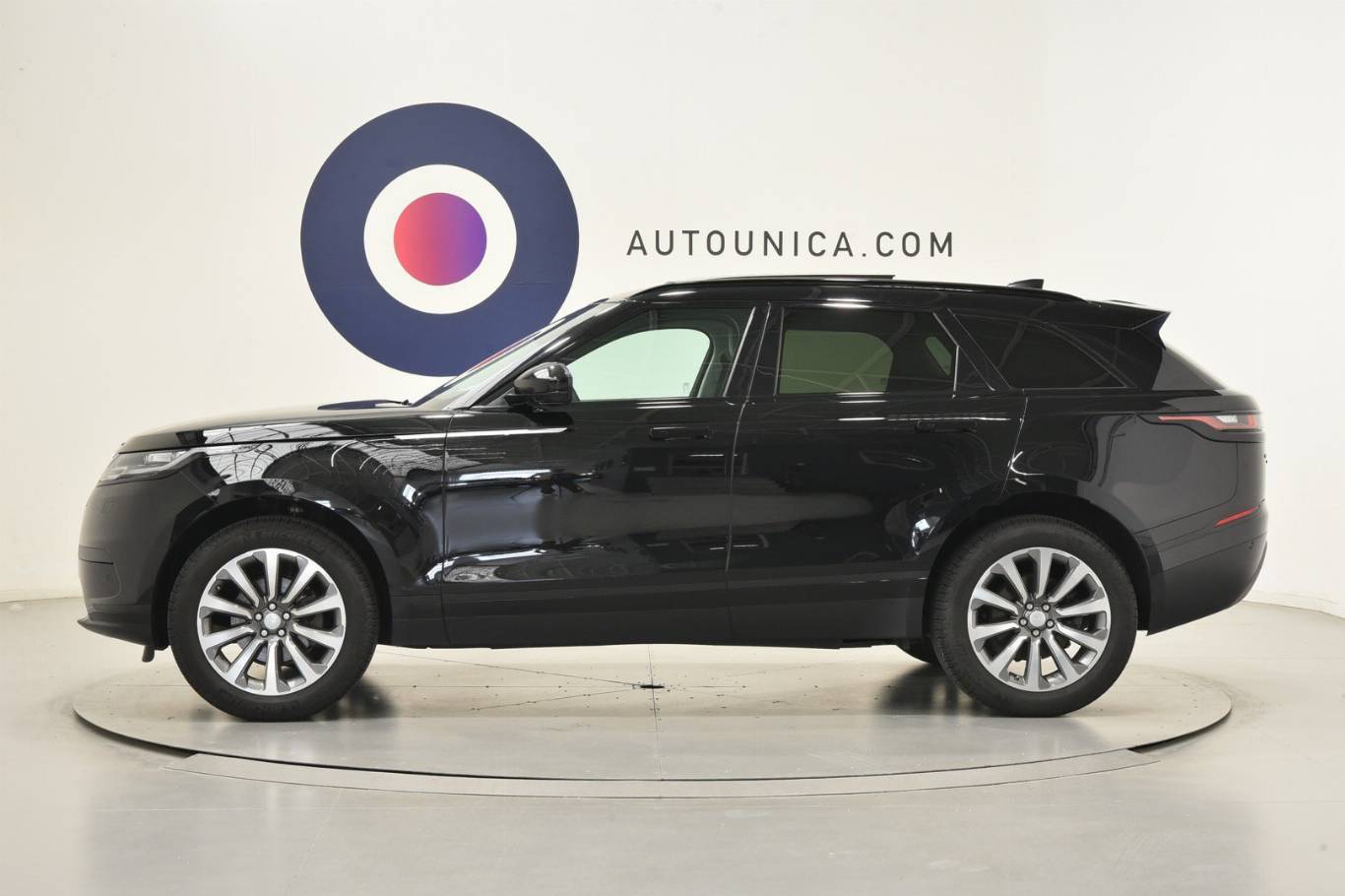 LAND ROVER Range Rover Velar 32