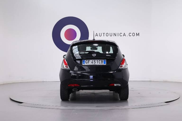 LANCIA Ypsilon 6