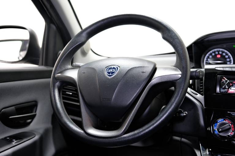 LANCIA Ypsilon 33