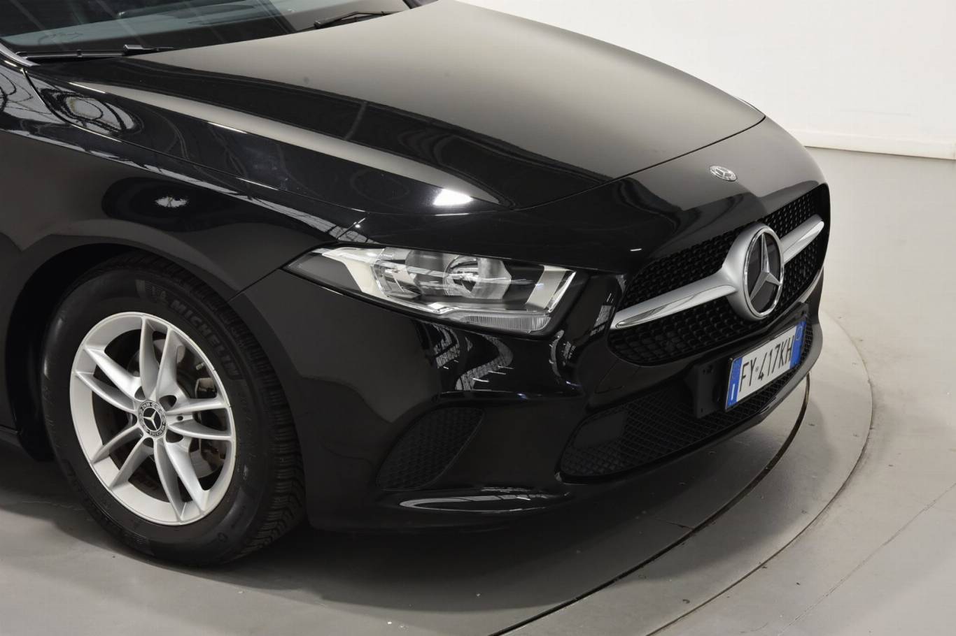 MERCEDES-BENZ A 180 35