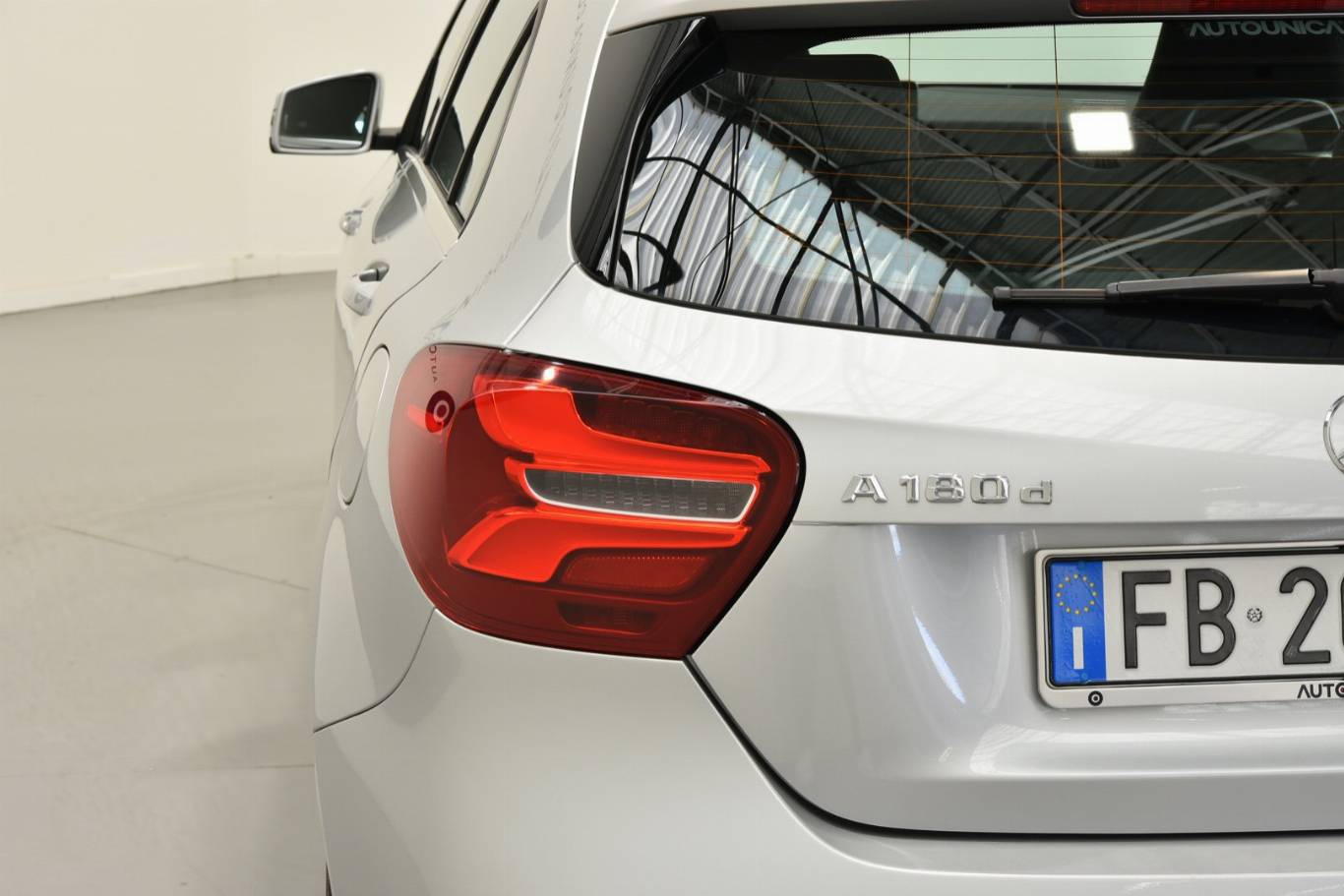 MERCEDES-BENZ A 180 39