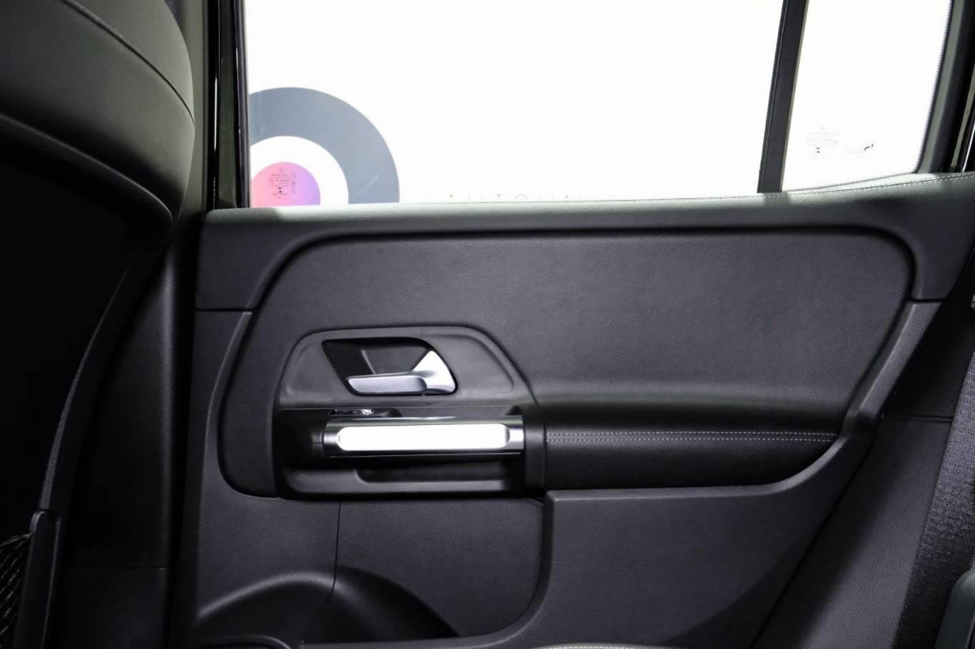 MERCEDES-BENZ GLB 200 46