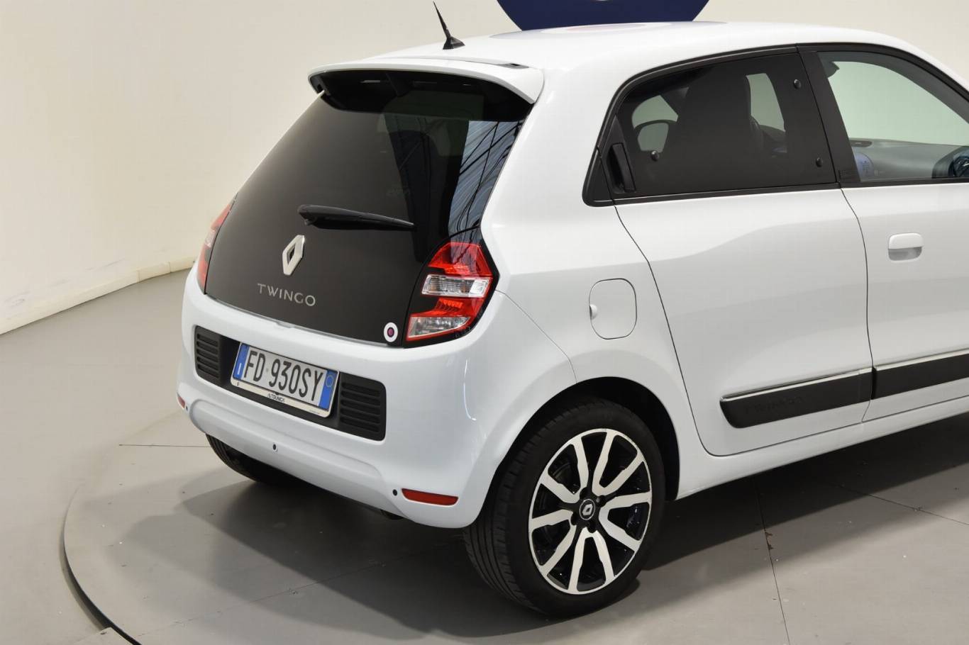 RENAULT Twingo 23