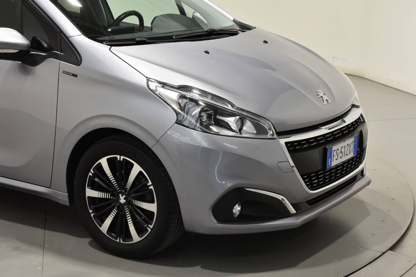 PEUGEOT 208 20