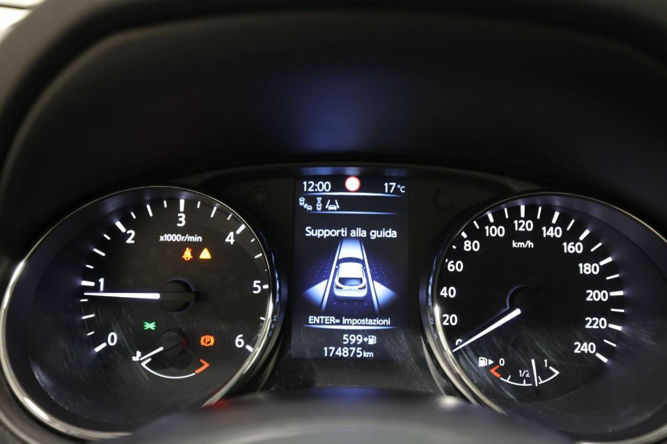 NISSAN Qashqai 22