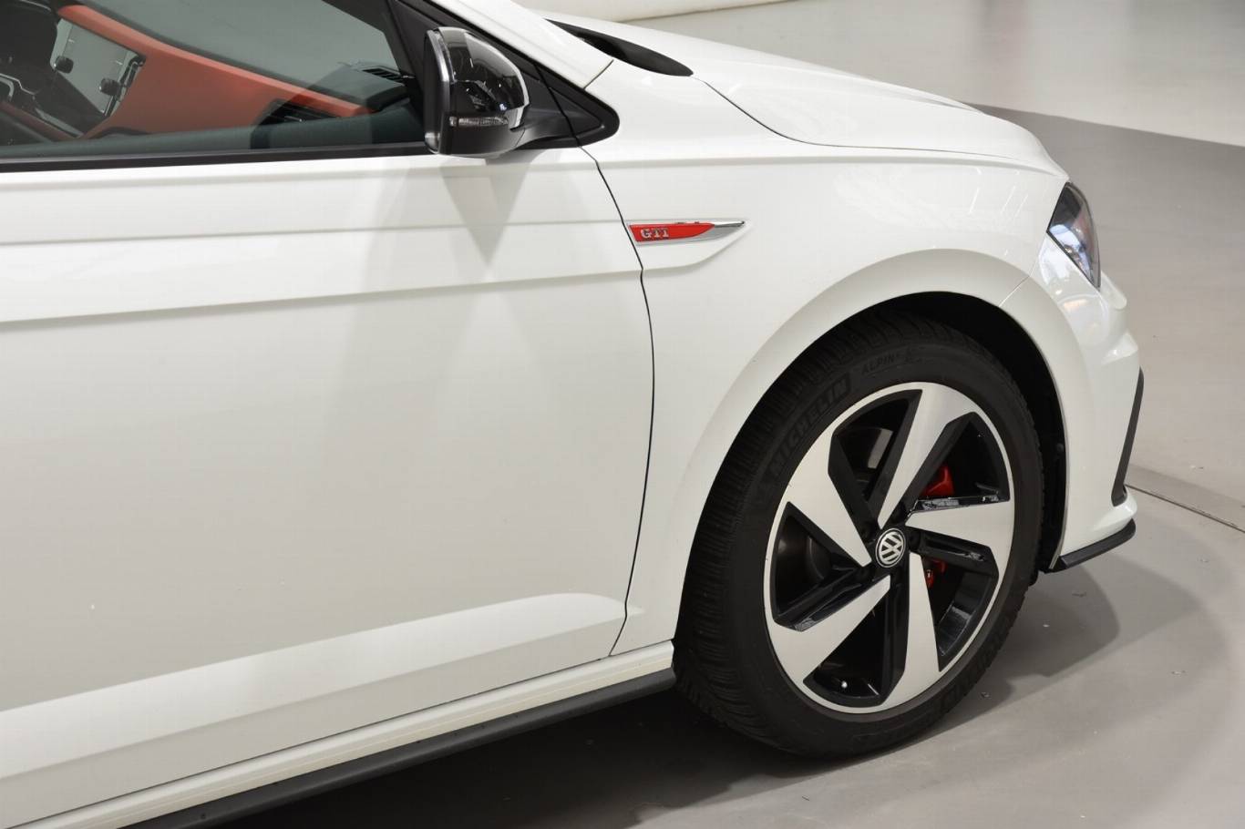 VOLKSWAGEN Polo GTI 55