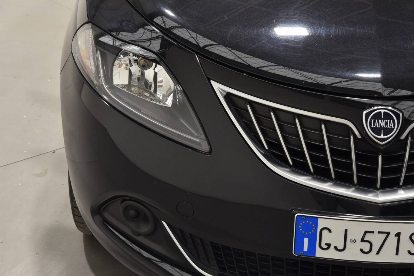 LANCIA Ypsilon 9