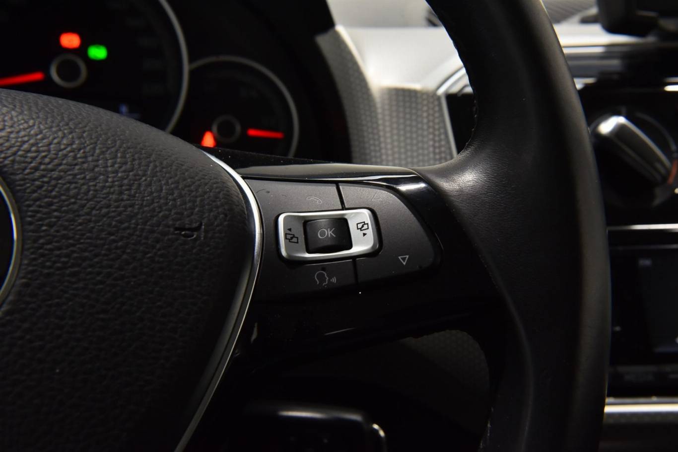 VOLKSWAGEN Up! 19