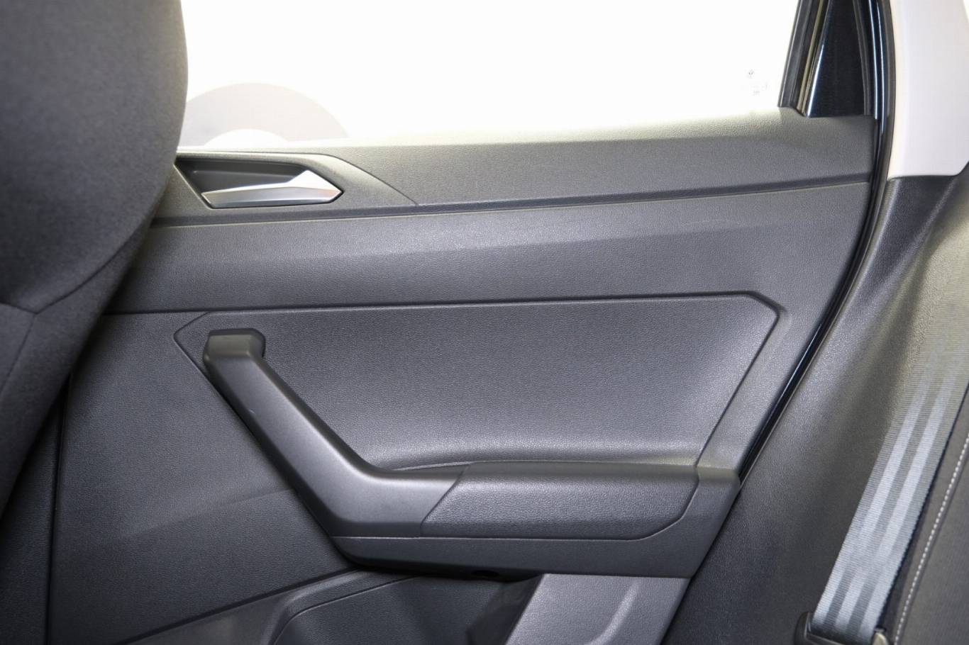 VOLKSWAGEN Polo 36