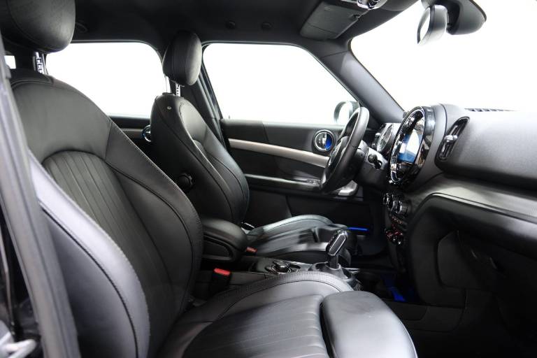 MINI Countryman 54
