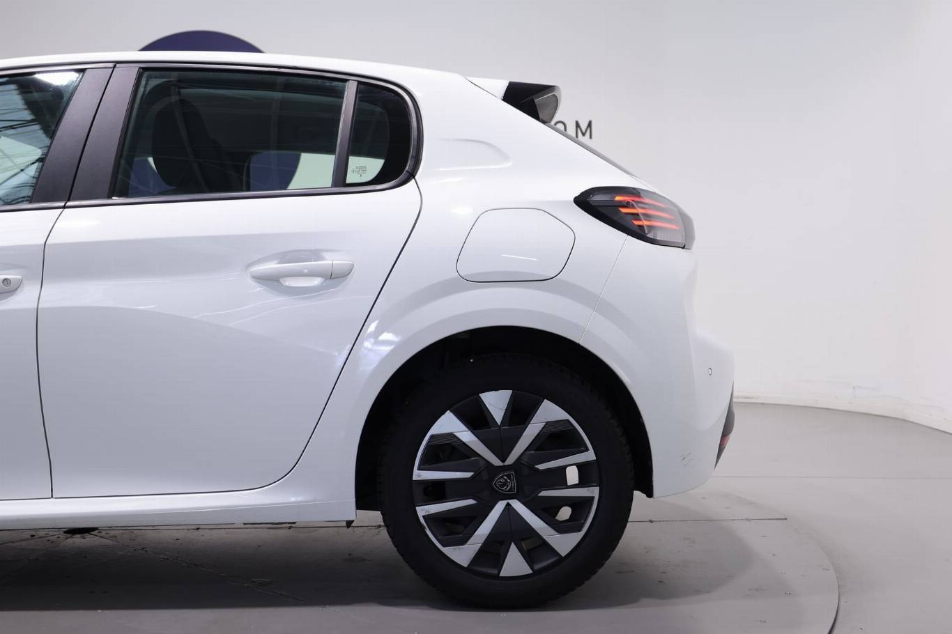 PEUGEOT 208 35